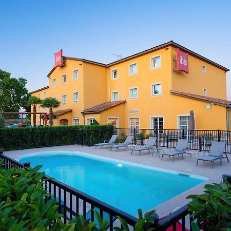 ホテル Ibis Manosque Cadarache エクステリア 写真