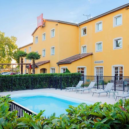 ホテル Ibis Manosque Cadarache エクステリア 写真